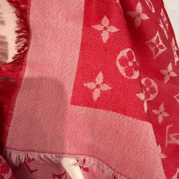 Louis Vuitton Pink Monogram Silk-Wool Scarf - Picture 2 of 4